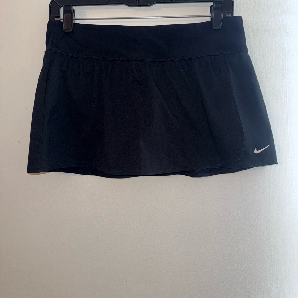 Nike Black Athletic Skort | Built-In Shorts | Size Medium